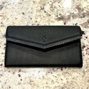 Simply Vera Wang Black Wallet